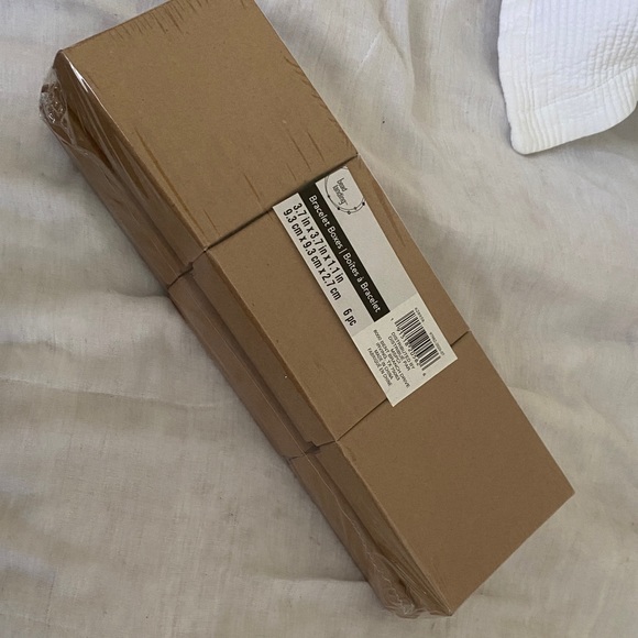 Brown Cardboard Box - Picture 3 of 4